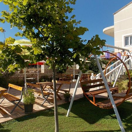 Hotel Chris Ksamil Exterior foto