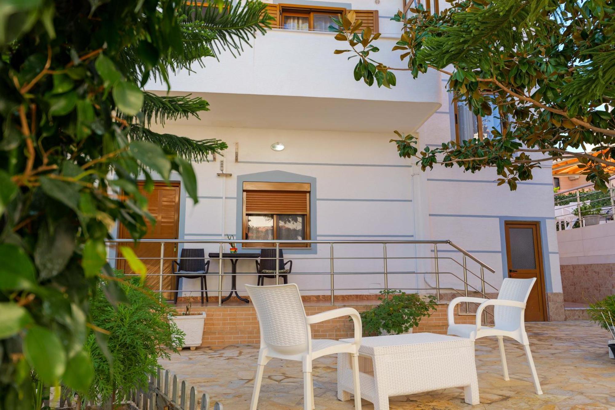 Hotel Chris Ksamil Exterior foto