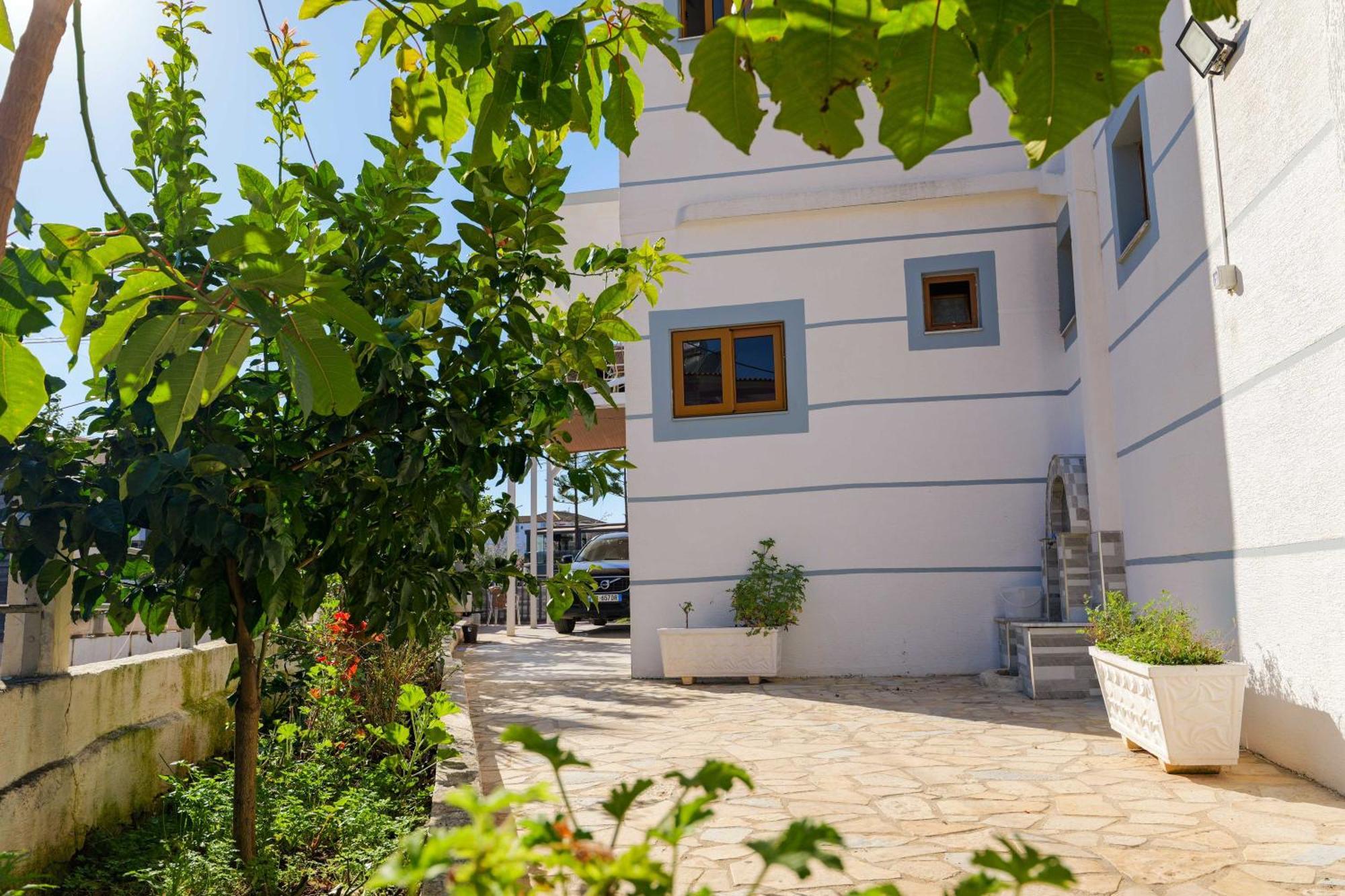 Hotel Chris Ksamil Exterior foto