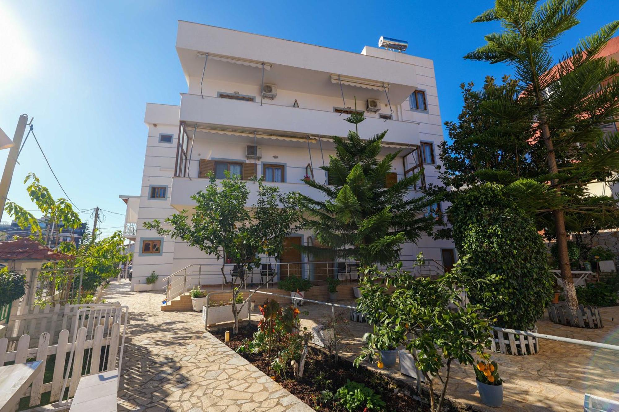 Hotel Chris Ksamil Exterior foto